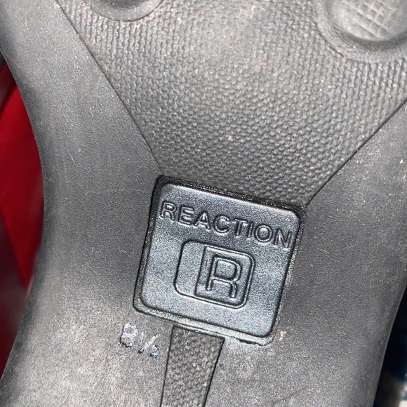 Reaction by Kenneth Cole - Picture 9 of 9